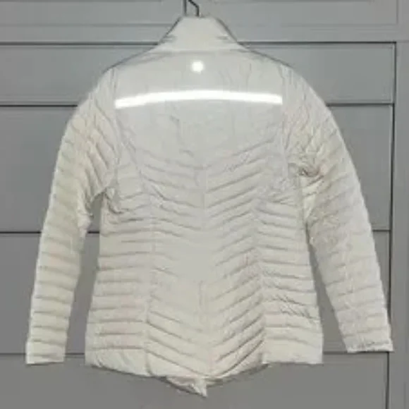 ATHLETA So Down Asymmetric Hem Ivory Puffer Jacket - Picture 2 of 6